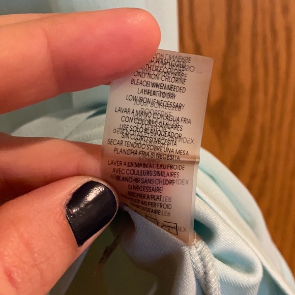 Calvin Klein size xl women’s sleeveless blouse with pearl details - Picture 4 of 5